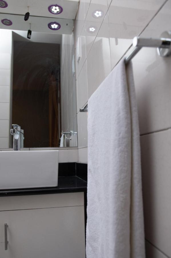 Bed and Breakfast Arusha Royal Екстер'єр фото