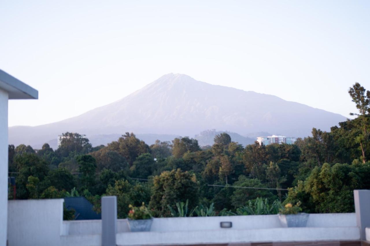 Bed and Breakfast Arusha Royal Екстер'єр фото
