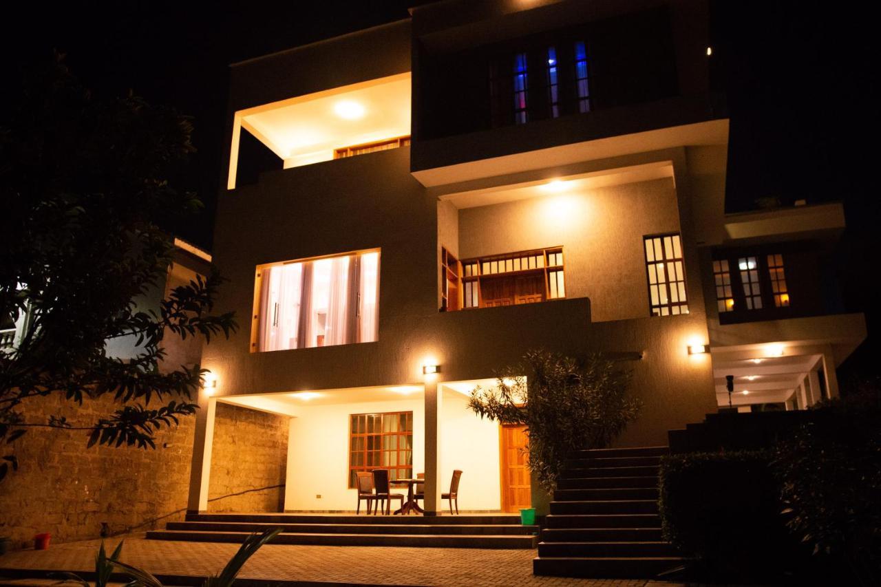 Bed and Breakfast Arusha Royal Екстер'єр фото
